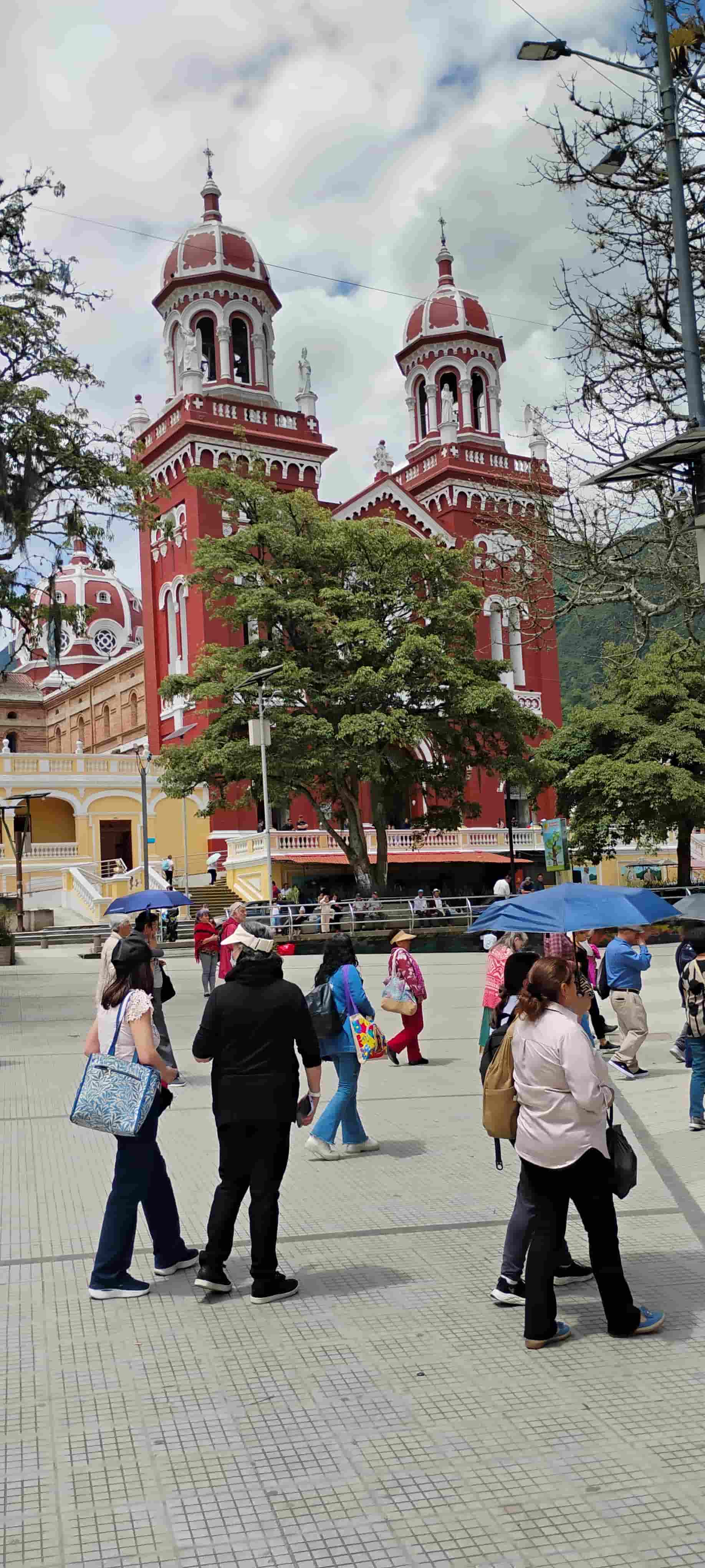 Foto Basílica Menor de la Inmaculada Concepción de Cáqueza